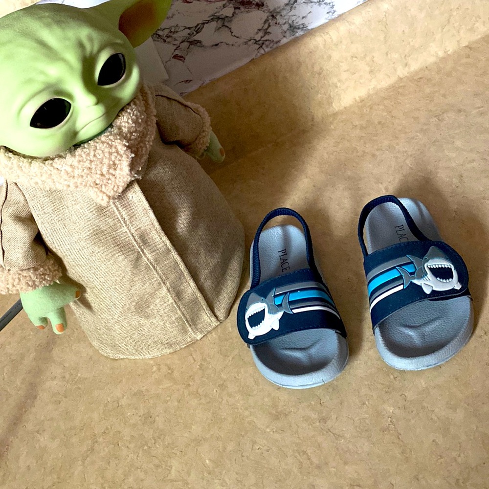 Toddler The Children’s Place Shark Sandals